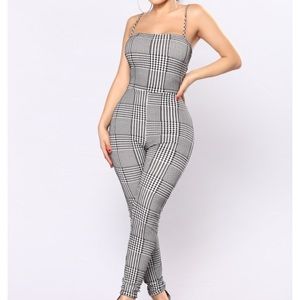 Fashion nova jumpsuit